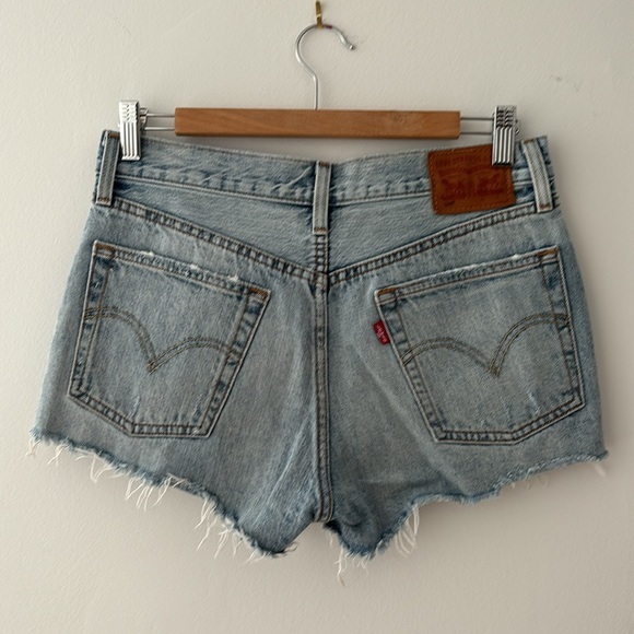 Levis 501 Denim Shorts - Picture 2 of 2